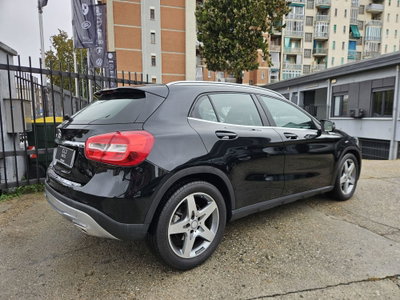 Mercedes-Benz GLA SUV 200 d Premium (4)