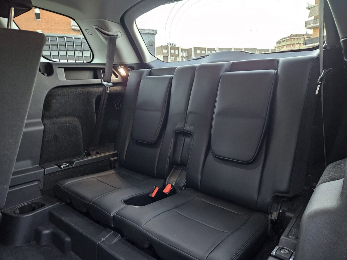 Land Rover Discovery Sport 2.0 TD4 150 CV Pure (12)