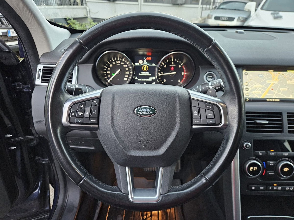 Land Rover Discovery Sport 2.0 TD4 150 CV Pure (13)