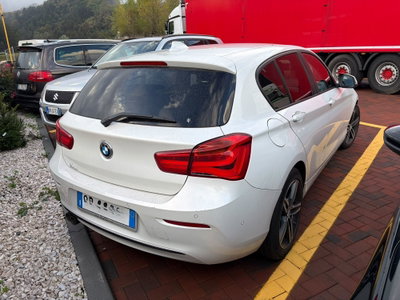 BMW Serie 1 120d xDrive 5p. Sport (3)