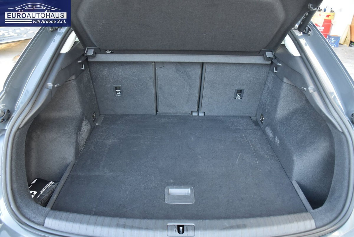 Audi Q3 Sportback 35 TDI quattro S tronic Business Plus (16)