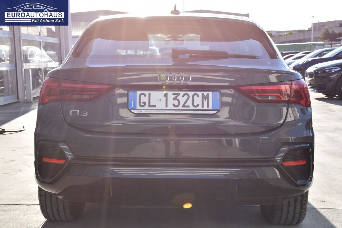 Audi Q3 Sportback 35 TDI quattro S tronic Business Plus (5)