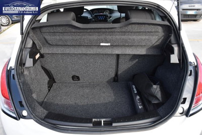 Lancia Ypsilon 1.2 69 CV 5 porte GPL Gold Plus (12)