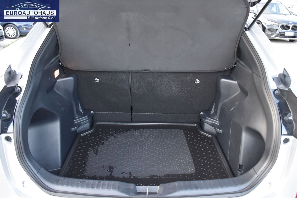 Toyota Yaris Cross 1.5 Hybrid 5p. E-CVT Trend (15)