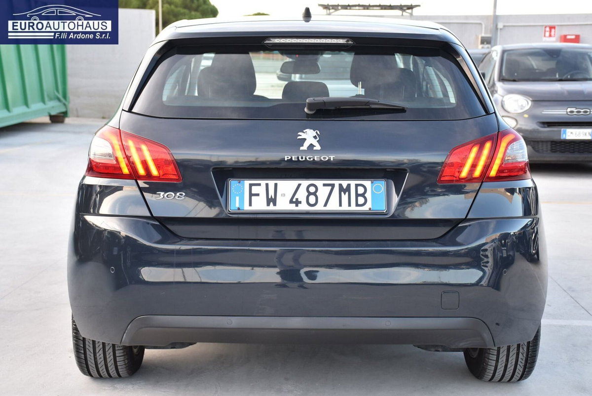 Peugeot 308 BlueHDi 130 S&S Business (5)