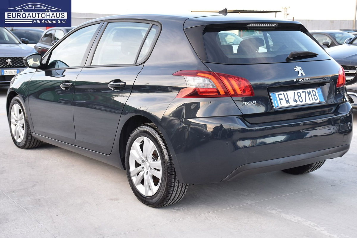 Peugeot 308 BlueHDi 130 S&S Business (6)