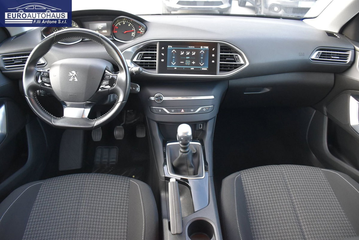 Peugeot 308 BlueHDi 130 S&S Business (8)