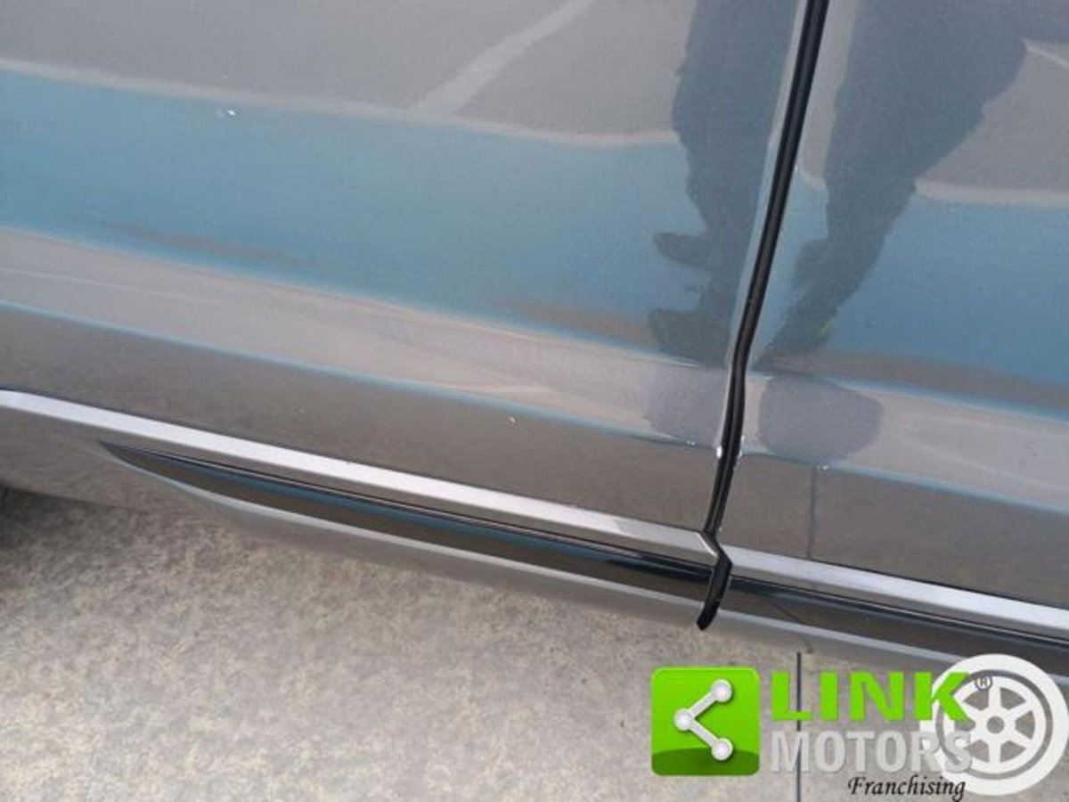 Land Rover Range Rover Evoque 2.0 eD4 5p. Pure (19)