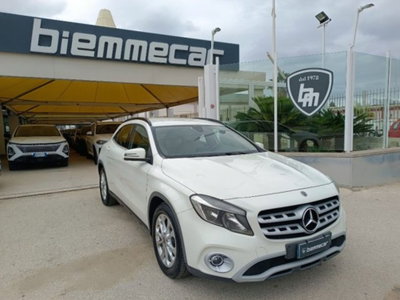 Mercedes-Benz GLA SUV 180 d Premium
