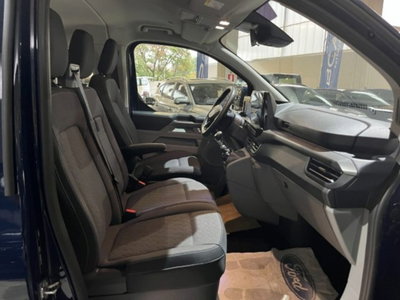 Ford Tourneo Custom 320 2.0 EcoBlue 150CV PL Titanium (14)