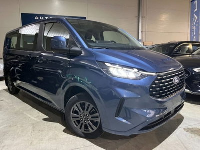 Ford Tourneo Custom 320 2.0 EcoBlue 150CV PL Titanium (2)