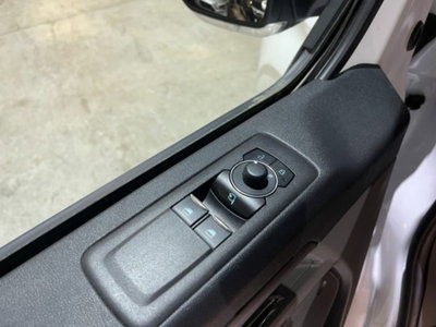 Ford Tourneo Custom 320 2.0 EcoBlue 150CV PL Titanium (19)