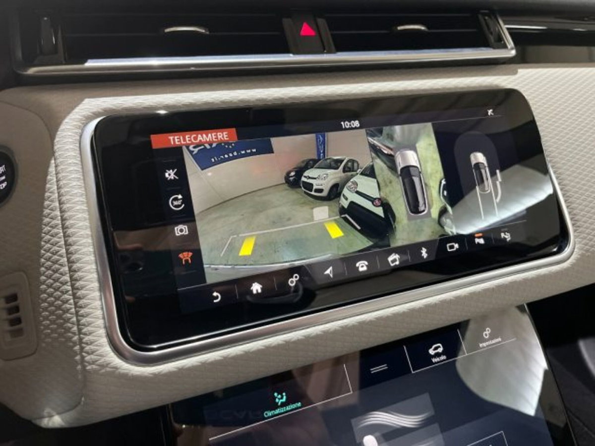 Land Rover Range Rover Velar 2.0D I4 240 CV R-Dynamic (18)