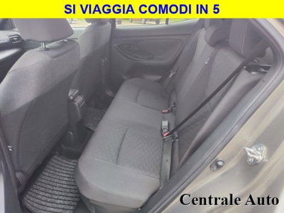 Toyota Yaris Cross 1.5 Hybrid 5p. E-CVT AWD-i Trend (12)