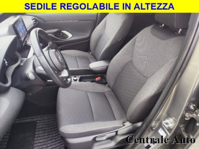 Toyota Yaris Cross 1.5 Hybrid 5p. E-CVT AWD-i Trend (13)