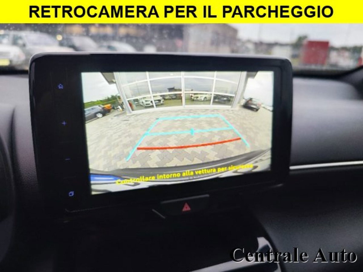 Toyota Yaris Cross 1.5 Hybrid 5p. E-CVT AWD-i Trend (19)
