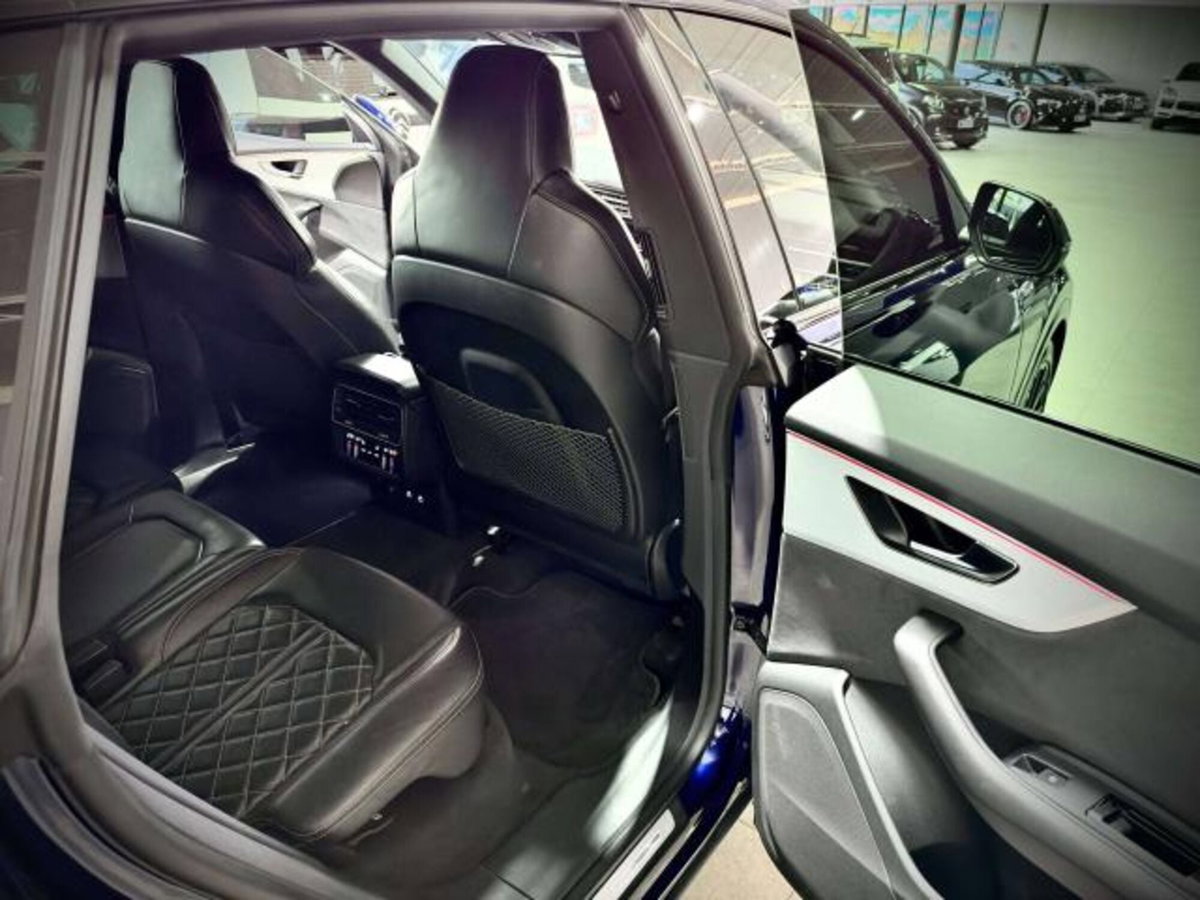 Audi Q8 3.0 tfsi mhev S line quattro 340cv tiptronic (13)