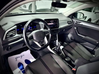Volkswagen T-Roc 2.0 tdi Life 115cv (10)