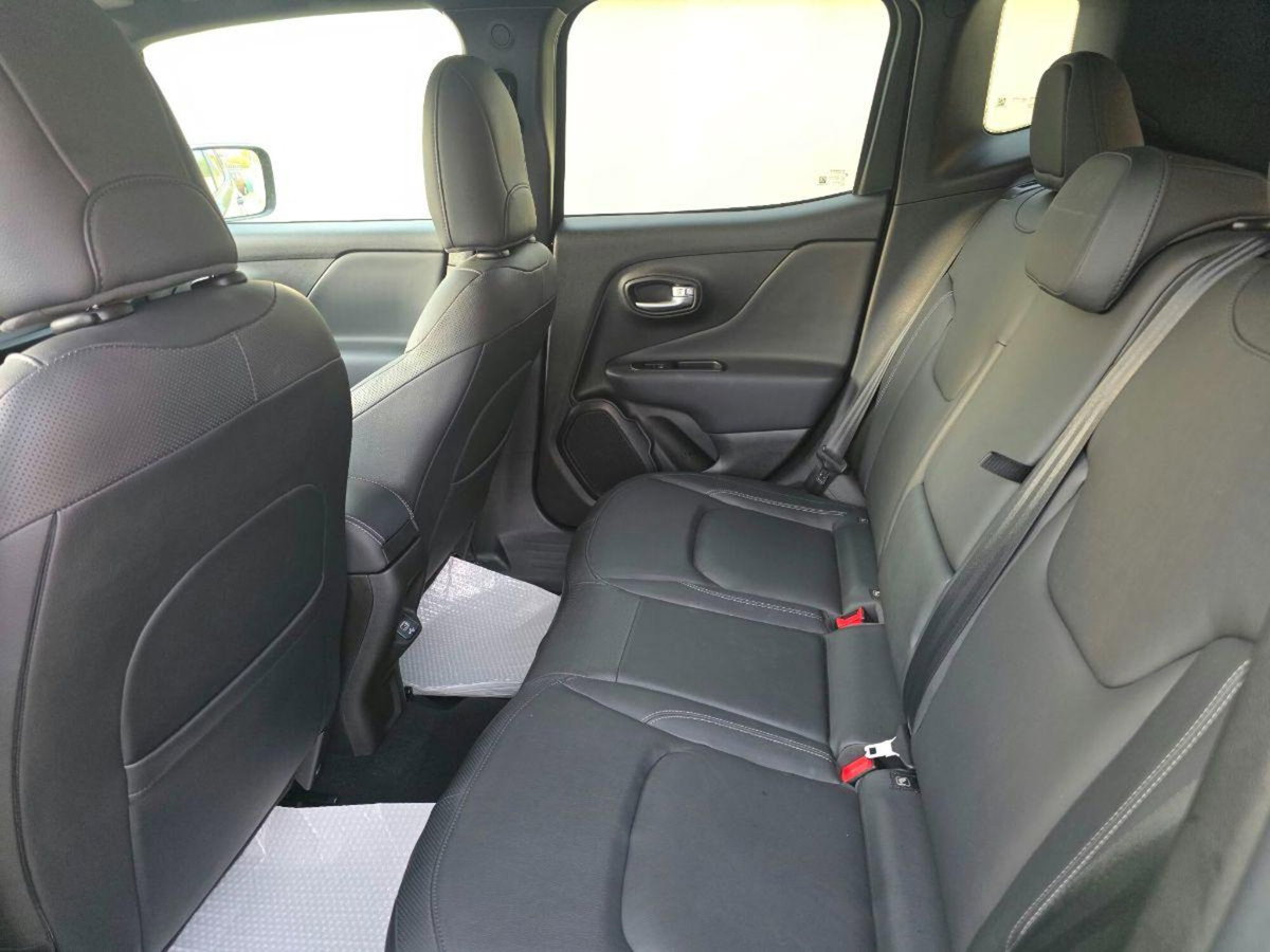 Jeep Renegade 1.3 T4 240CV PHEV 4xe AT6 S (19)