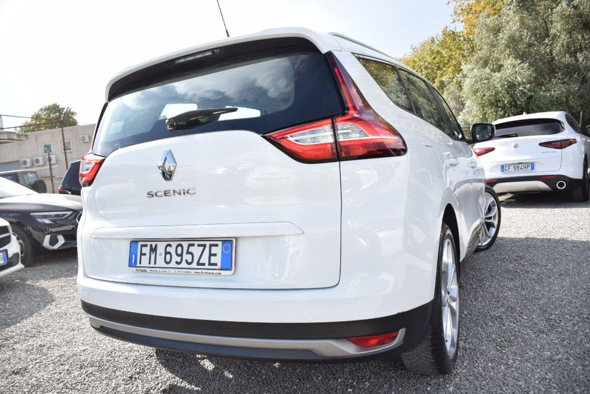Renault Grand Scénic 1.5 dci energy Zen 110cv edc (4)