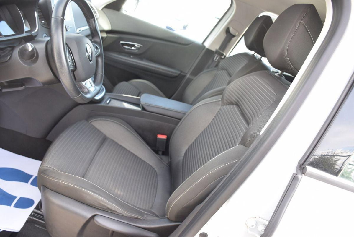 Renault Grand Scénic 1.5 dci energy Zen 110cv edc (7)