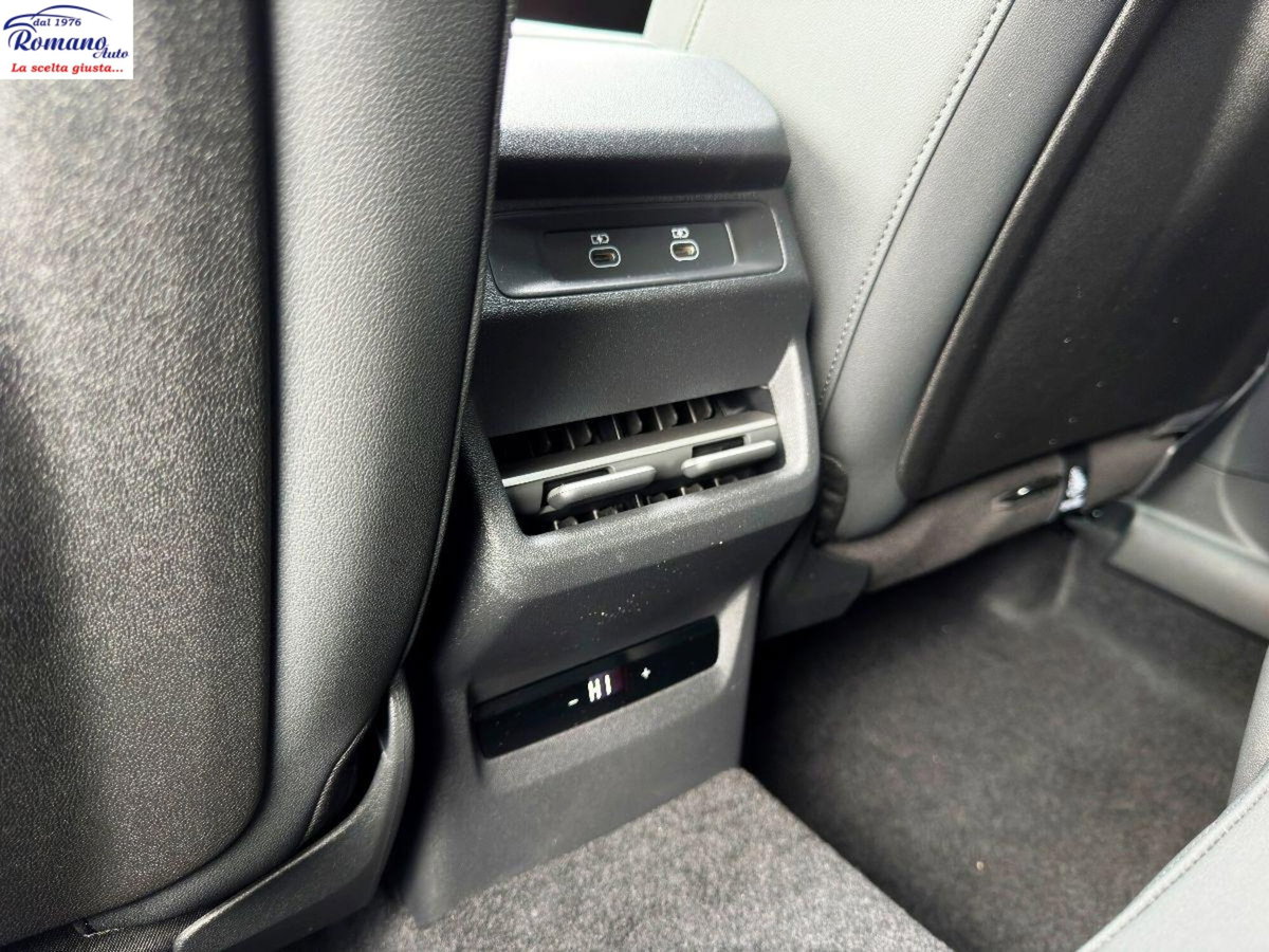 Audi Q3 Sportback 35 TDI S line edition (16)