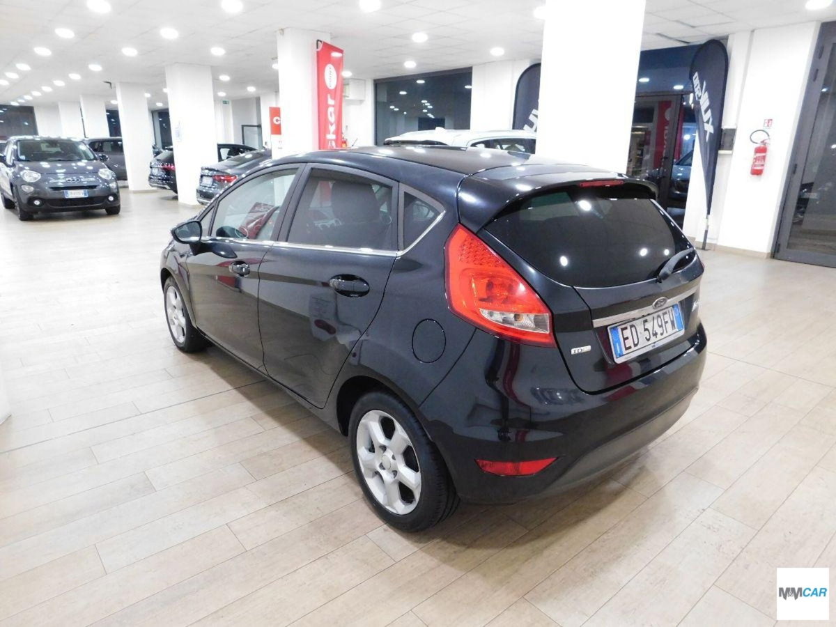Ford Fiesta 1.6 TDCi 95 CV 5p. Titanium (4)