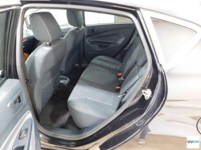Ford Fiesta 1.6 TDCi 95 CV 5p. Titanium (9)