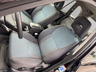 Toyota Rav4 Tdi D-4D cat 5 porte Sol (12)