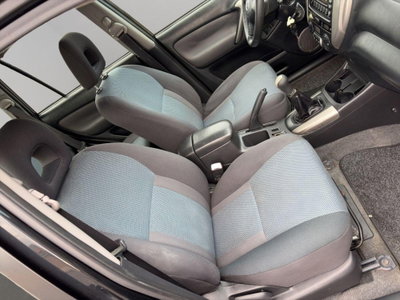 Toyota Rav4 Tdi D-4D cat 5 porte Sol (19)