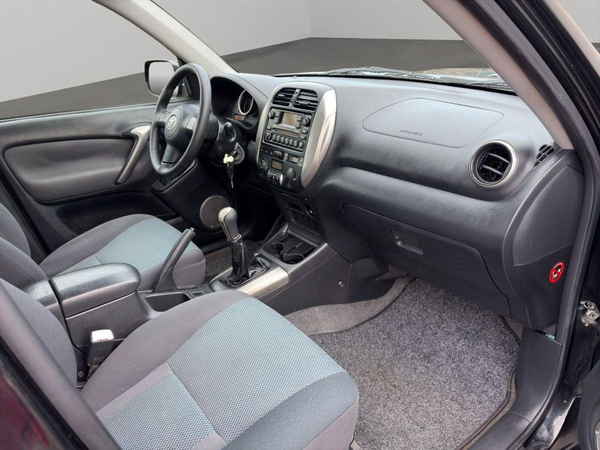 Toyota Rav4 Tdi D-4D cat 5 porte Sol (20)