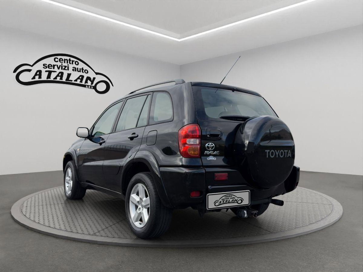 Toyota Rav4 Tdi D-4D cat 5 porte Sol (3)