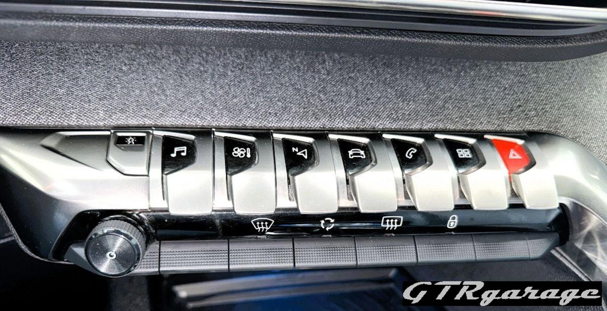 Peugeot 3008 PureTech Turbo 180 S&S EAT8 GT Line (10)