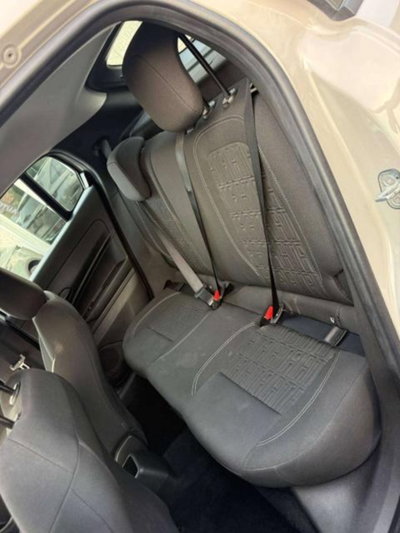 Fiat 600 1.2 Business 100cv (12)