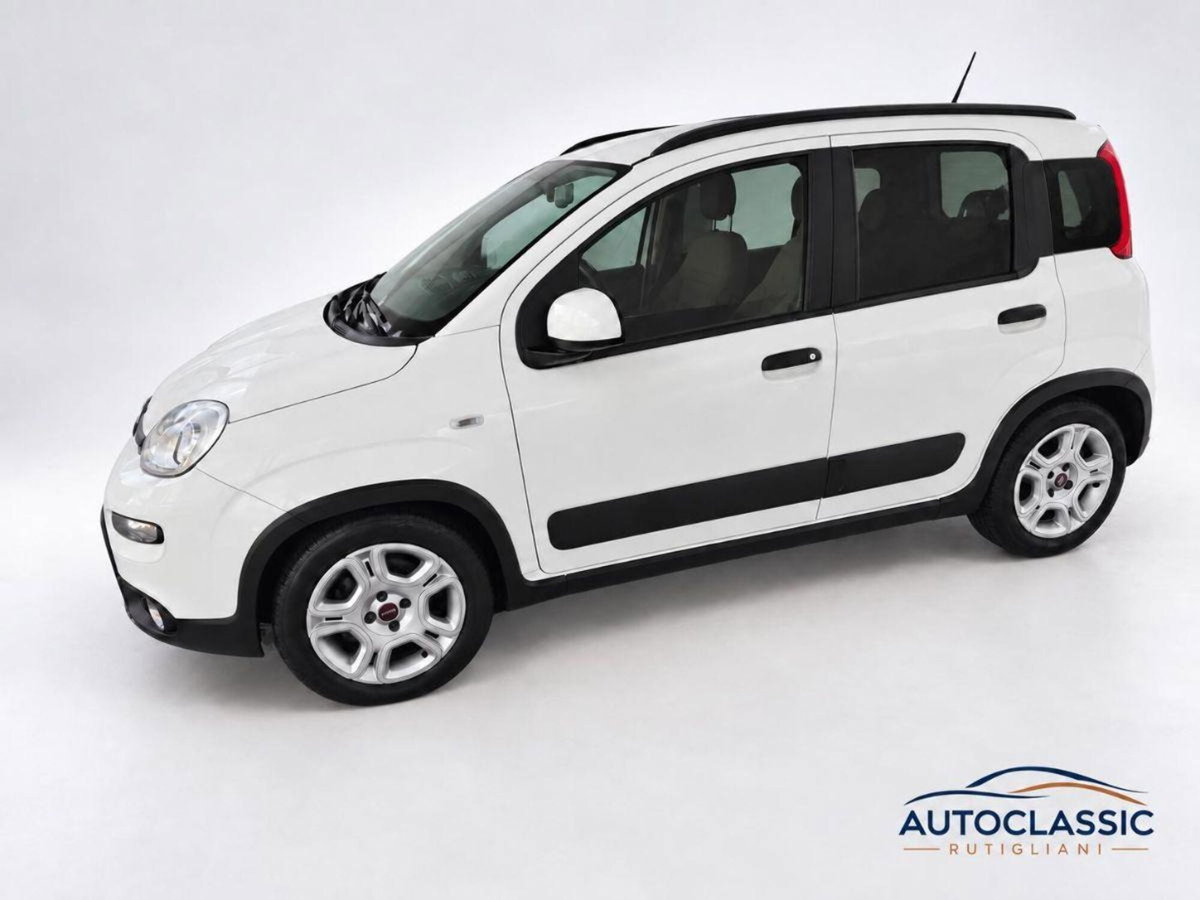 Fiat Panda 1.0 FireFly S&S Hybrid Launch Edition (2)
