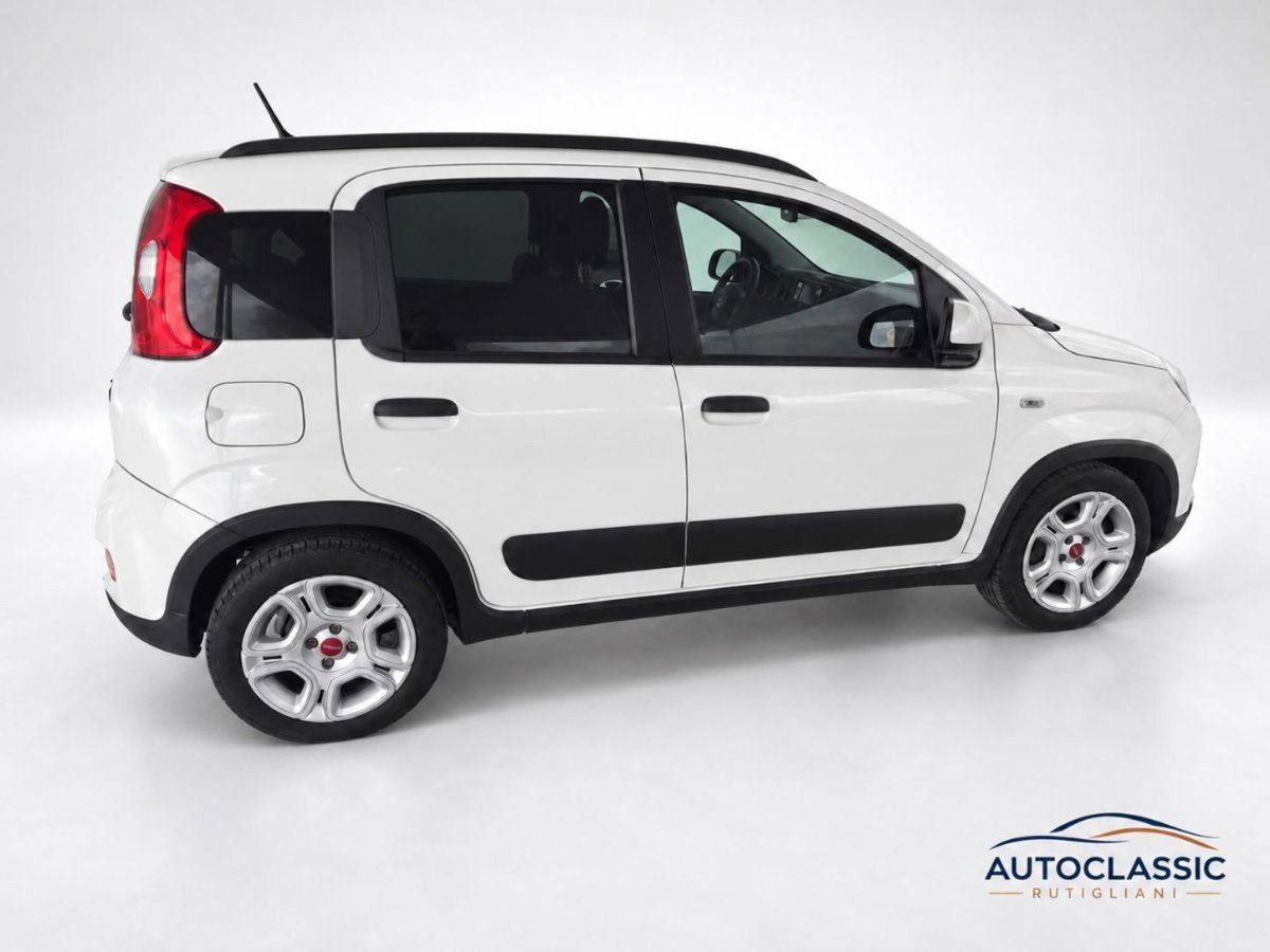 Fiat Panda 1.0 FireFly S&S Hybrid Launch Edition (4)