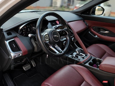 Jaguar E-Pace 2.0d i4 mhev R-Dynamic SE awd 204cv auto (14)