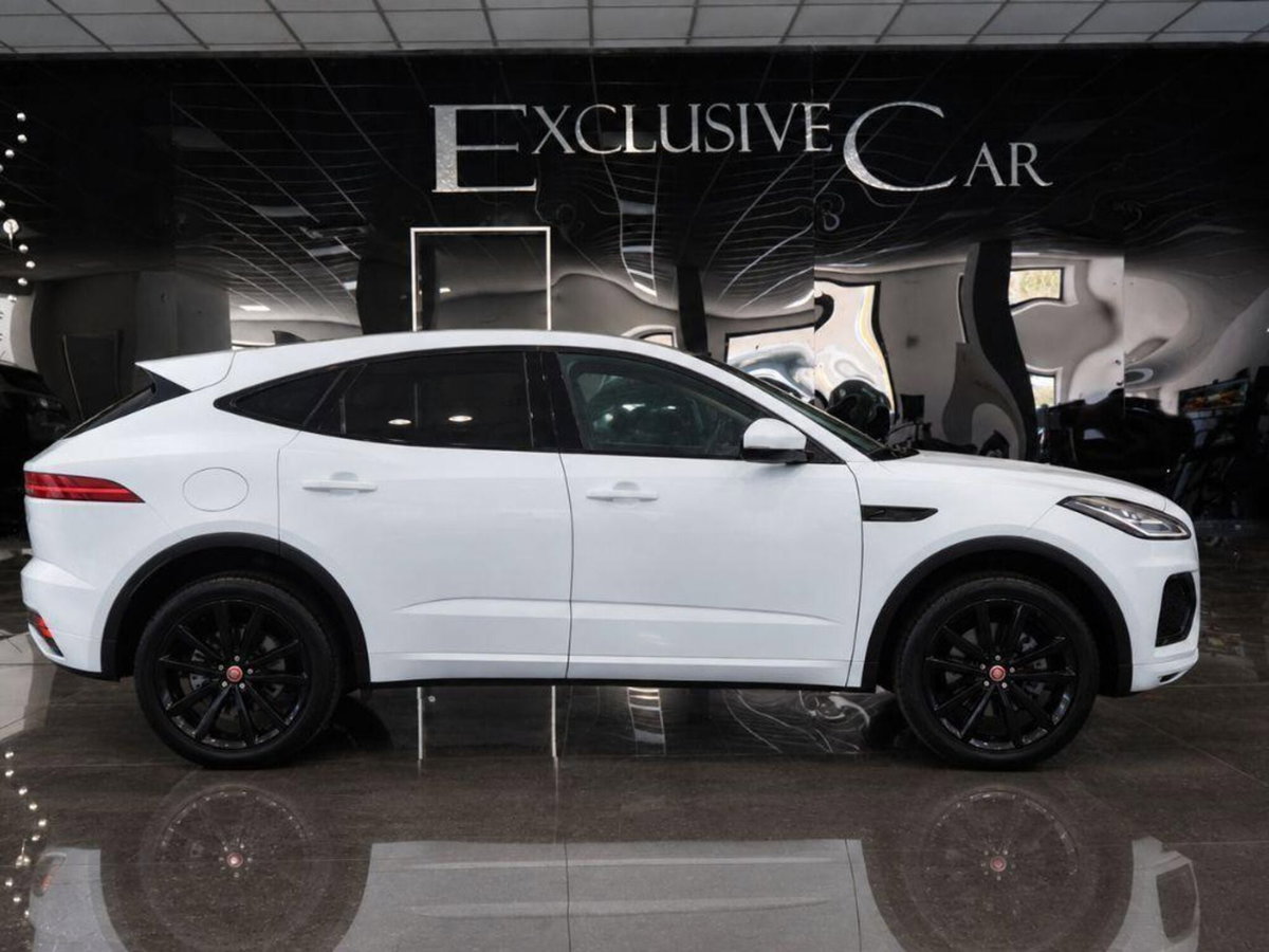 Jaguar E-Pace 2.0d i4 mhev R-Dynamic SE awd 204cv auto (3)