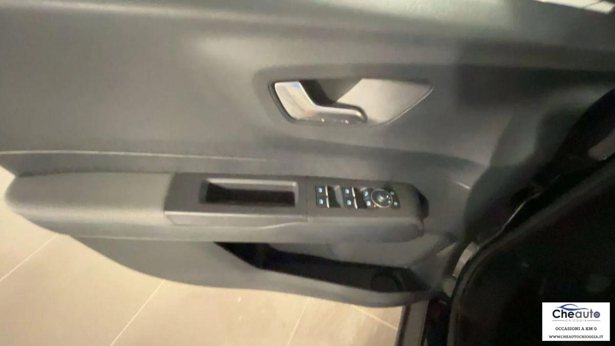 Ford Tourneo Courier 1.0 EcoBoost 100 CV Titanium (19)