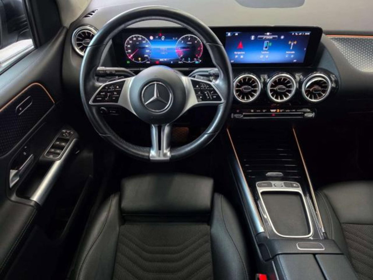 Mercedes-Benz Classe B 180 d Premium (11)