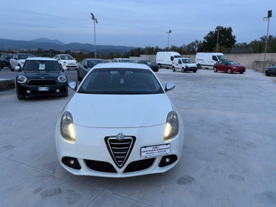 Alfa Romeo Giulietta 1.6 JTDm-2 Distinctive (2)