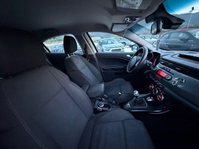 Alfa Romeo Giulietta 1.6 JTDm-2 Distinctive (9)