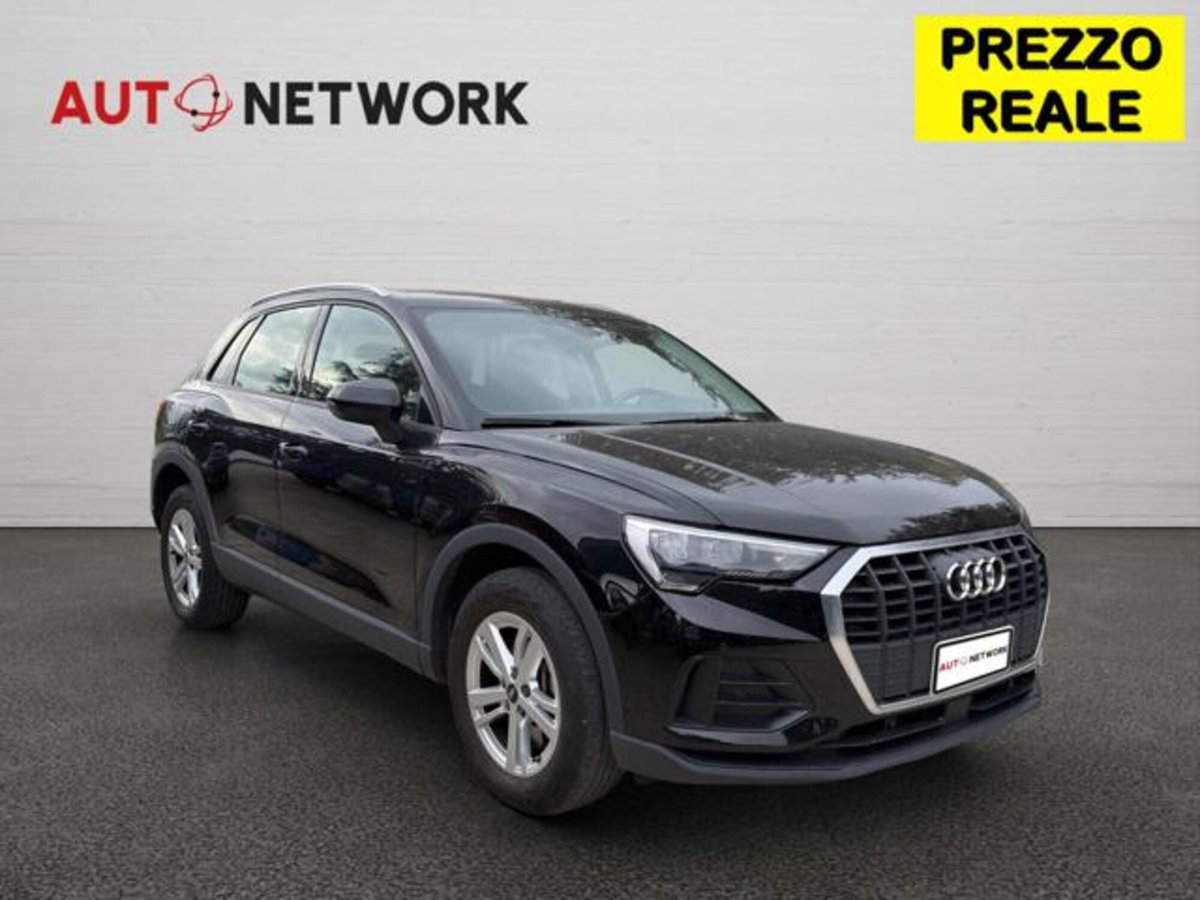 Audi Q3 45 TFSI e S tronic Business