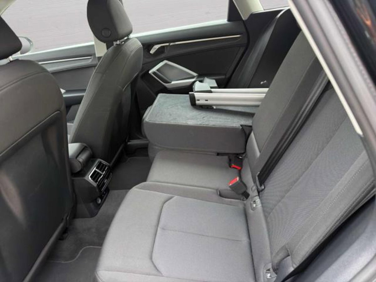 Audi Q3 45 TFSI e S tronic Business (10)