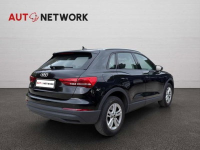 Audi Q3 45 TFSI e S tronic Business (2)