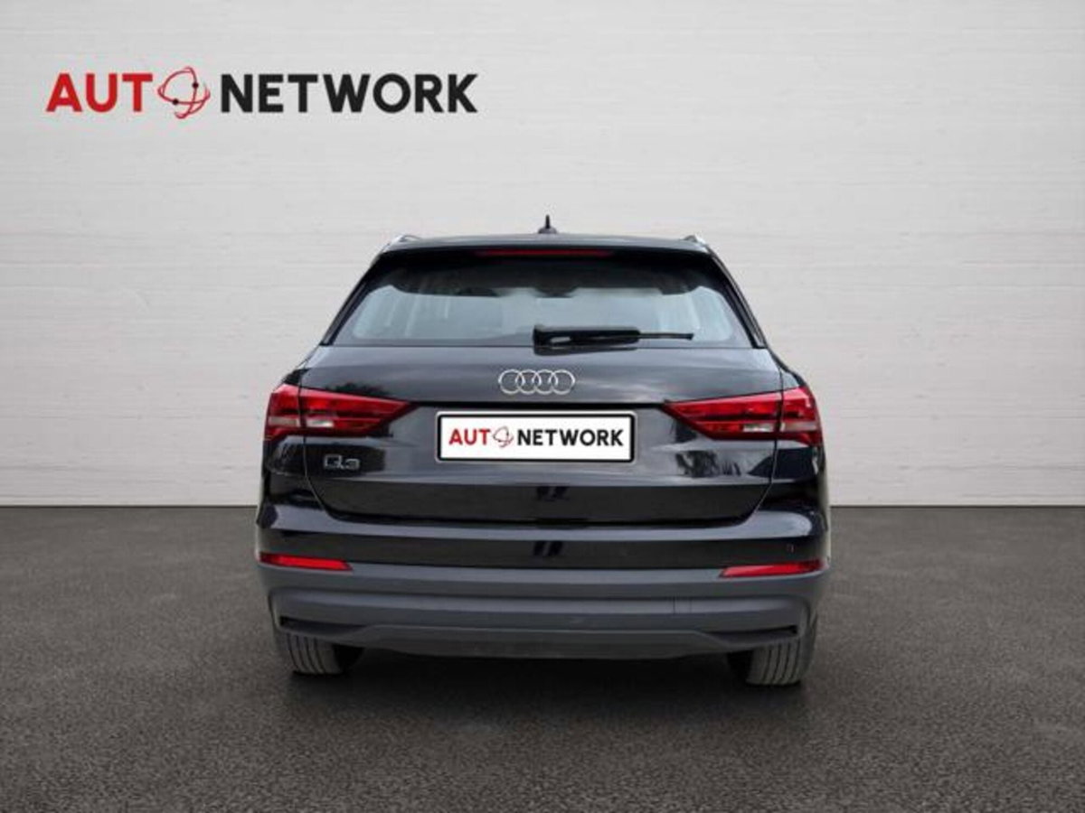 Audi Q3 45 TFSI e S tronic Business (6)