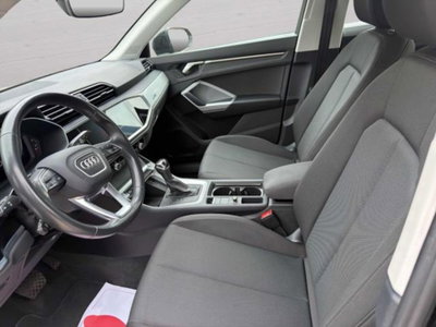 Audi Q3 45 TFSI e S tronic Business (9)