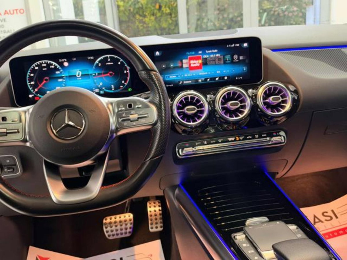 Mercedes-Benz GLA SUV 200 d Automatic Premium (11)