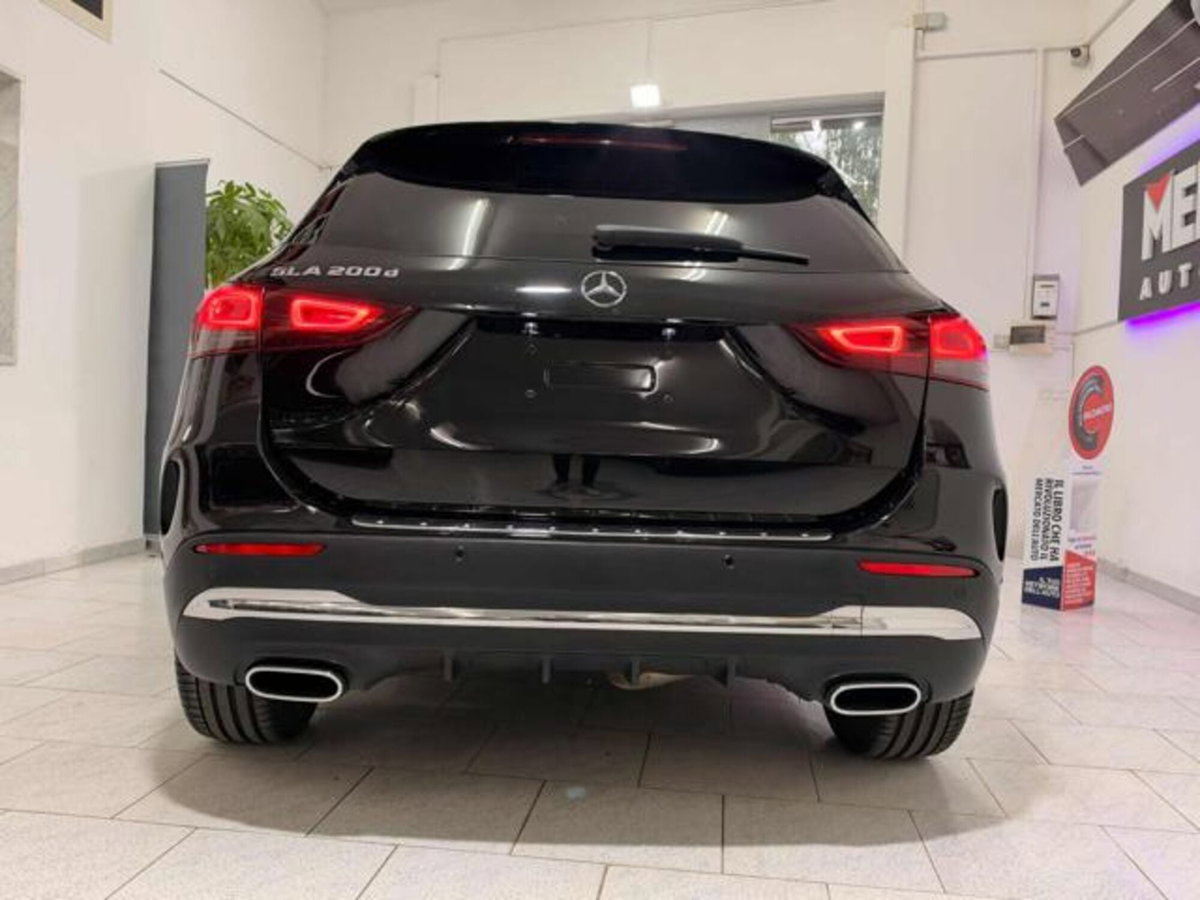 Mercedes-Benz GLA SUV 200 d Automatic Premium (3)
