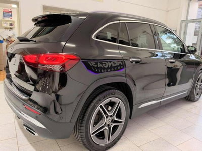 Mercedes-Benz GLA SUV 200 d Automatic Premium (5)